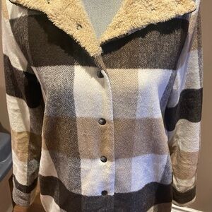 Beautiful Plaid jacket super soft inside